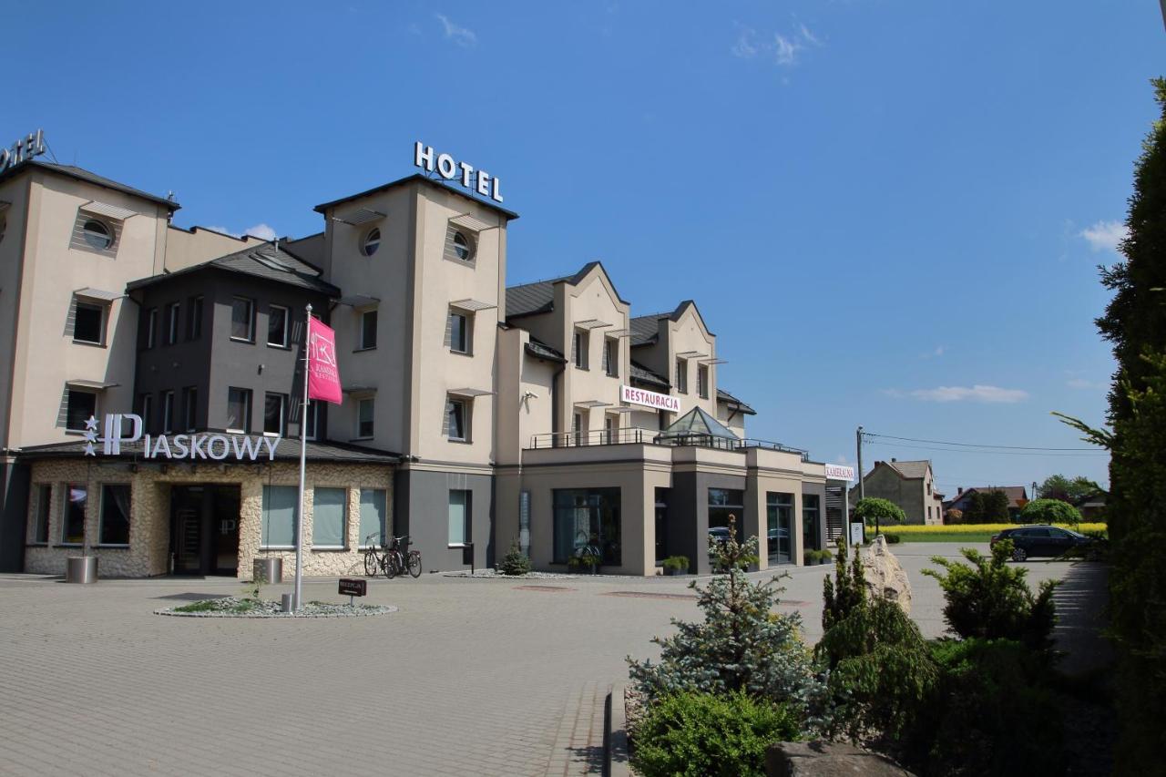 Hotel Piaskowy Pszczyna Exterior photo