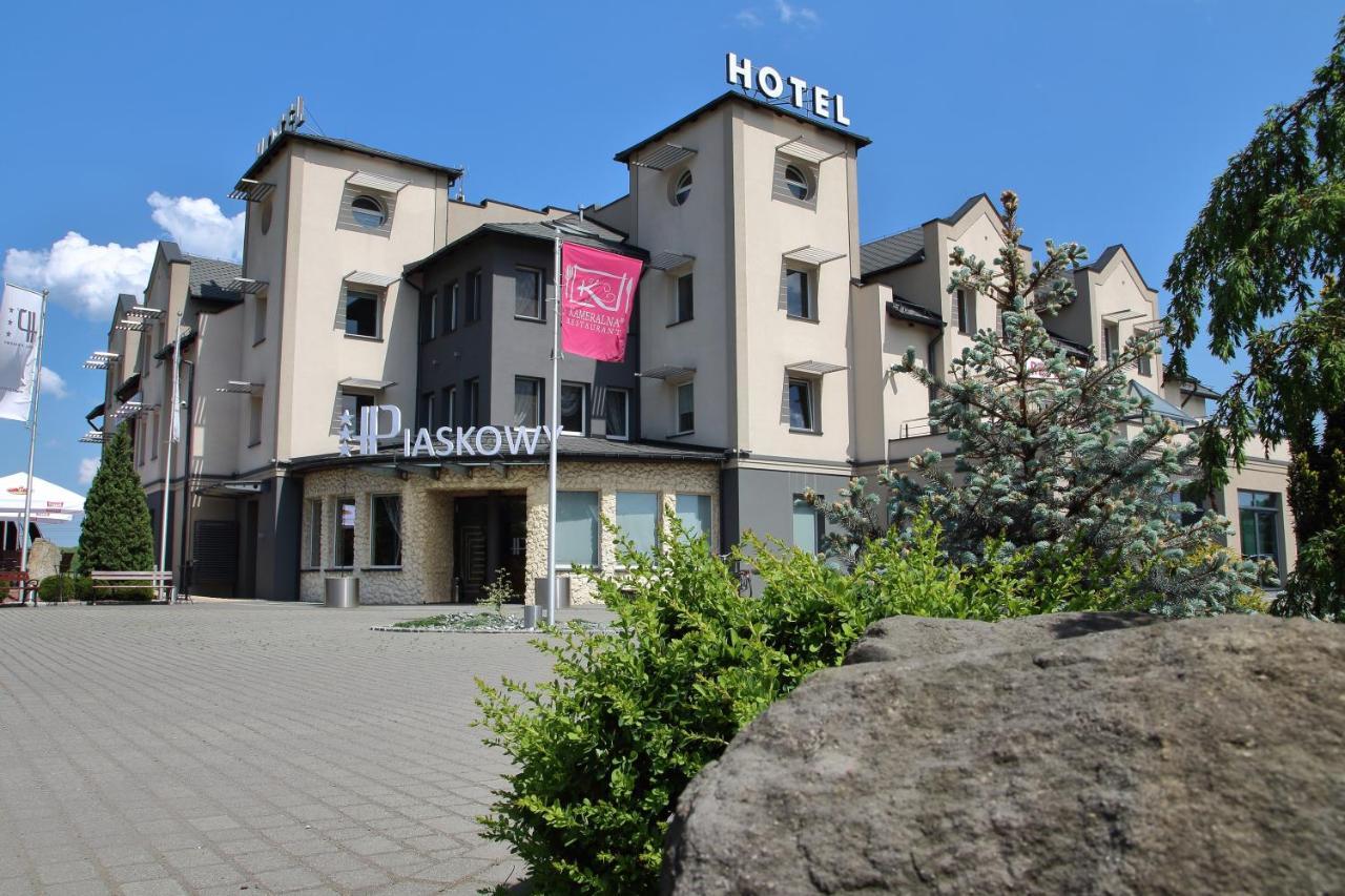 Hotel Piaskowy Pszczyna Exterior photo